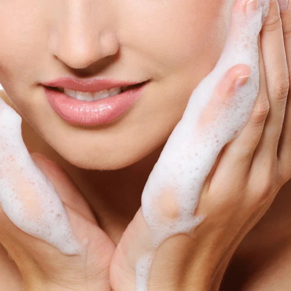 Saffron Face Wash - Image 5